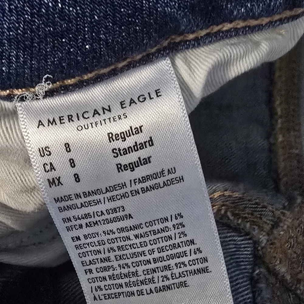 AE Dreamy Drape Strigid Low-Rise Ultra Wide-Leg Jean - Picture 6 of 10